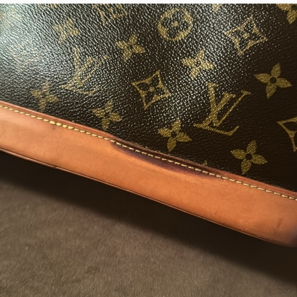 Louis Vuitton Alma Handbag ❤️✨⚜️ Authentic - EUC - Picture 11 of 14
